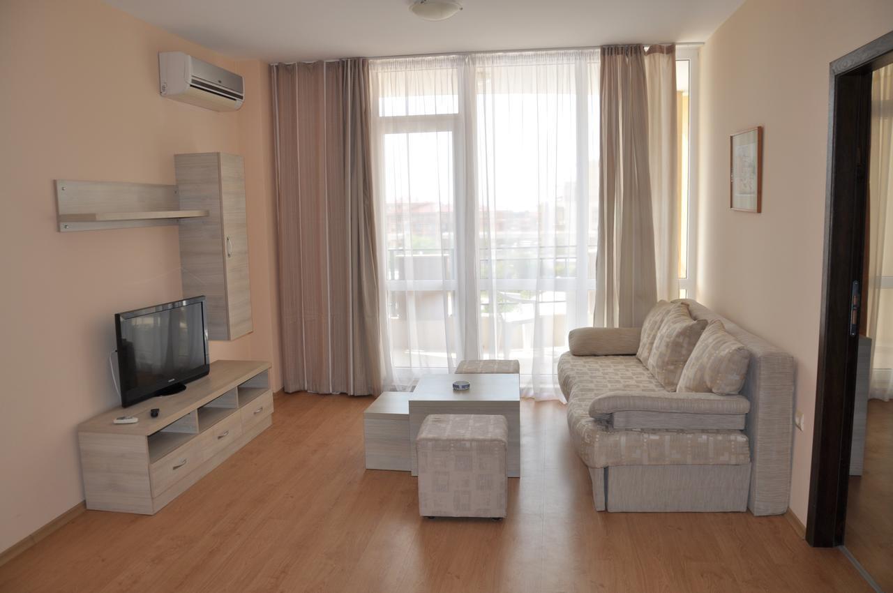Luxor Apartments Pomorie Exterior photo