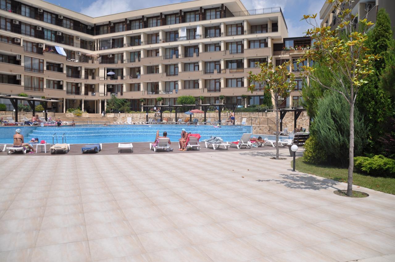Luxor Apartments Pomorie Exterior photo