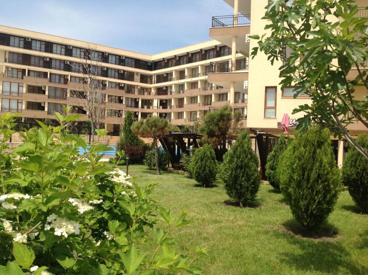 Luxor Apartments Pomorie Exterior photo